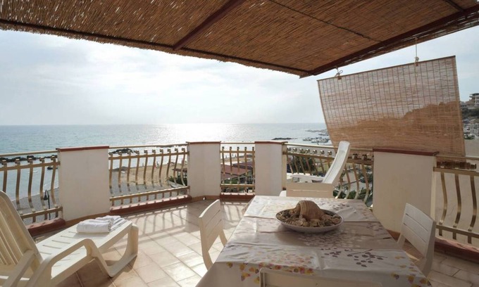 Seccagrande House | 75 m² House ∙ 2 bedrooms ∙ 5 guests