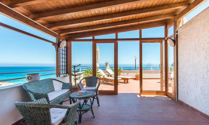 Addaura Apartment | 80 m² Apartment ∙ 1 bedroom ∙ 4 guests