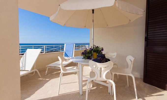 Trappeto Apartment | 80 m² Apartment ∙ 3 bedrooms ∙ 6 guests