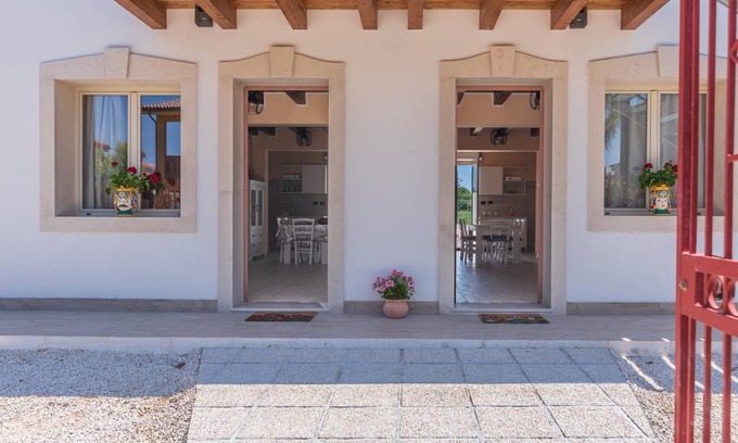 Brucoli House | 80 m² House ∙ 2 bedrooms ∙ 6 guests