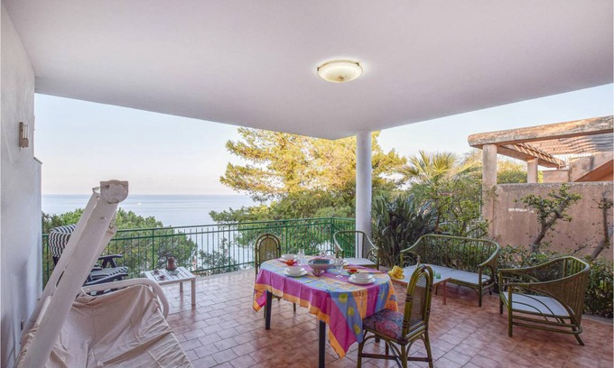 Torre Colonna-sperone House | 80 m² Maisonette ∙ 2 bedrooms ∙ 4 guests