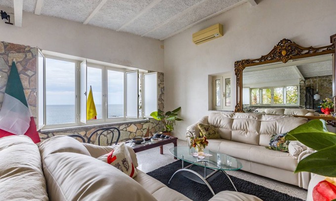 Marina di Caronia House | 82 m² House ∙ 1 bedroom ∙ 4 guests