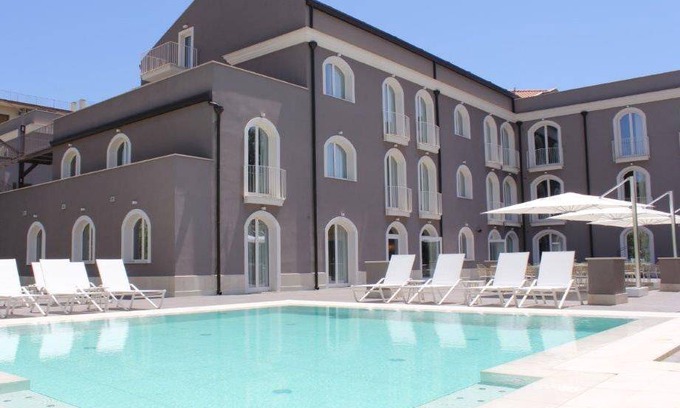 Picanello-Ognina-Barriera-Canalicchio Hotel | 83 m² Hotel ∙ 2 bedrooms ∙ 127 guests