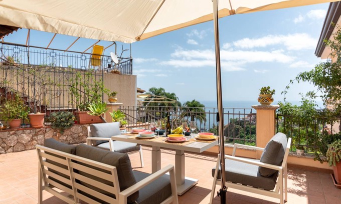 Taormina Apartment | 87 m² Apartment ∙ 2 bedrooms ∙ 4 guests