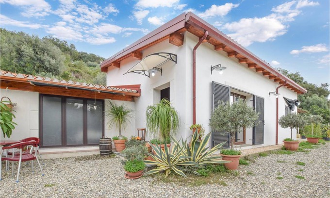 Savoca House | 90 m² House ∙ 2 bedrooms ∙ 5 guests