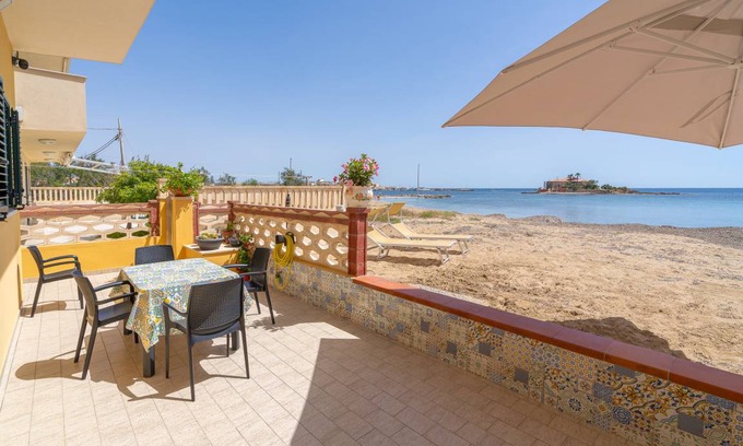 Marzamemi Apartment | 95 m² Apartment ∙ 3 bedrooms ∙ 6 guests