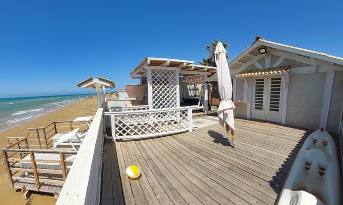 Santa Maria del Focallo House | A bordo mare