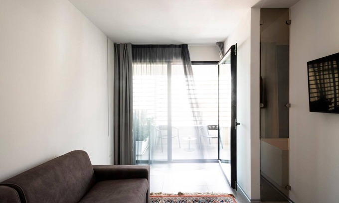 Alcamo Apartment | Alkamuri Posh Hotel & Spa * 107 Jacuzzi Suite