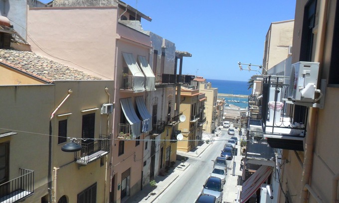 Castellammare del Golfo Apartment | Apartment in the historic center with air conditioning, towels and sheets
