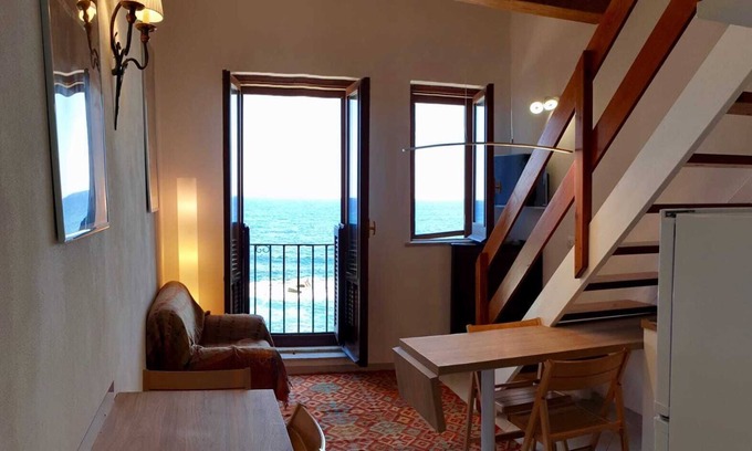 Ortigia Apartment | Apartment "Aphrodite" with terrace and sea view.