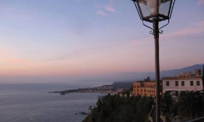 Mazzaro Apartment | apartment/flat - with a large terrace overlooking the sea