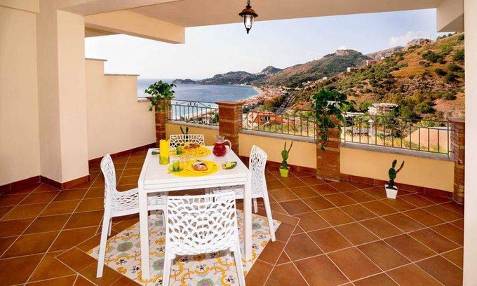Letojanni Apartment | Apartment in Letojanni