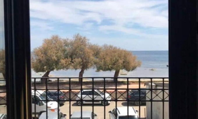 Marzamemi Apartment | Apartment 'Scirocco Sea View' with Balcony, Wi-Fi and Air Conditioning