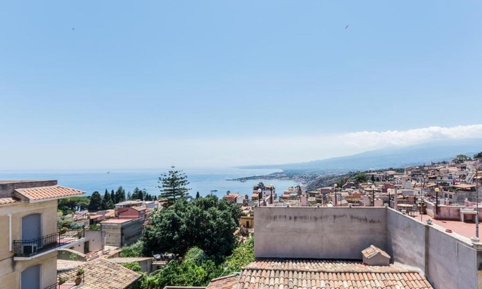 Taormina City Centre Apartment | Apartments in Taormina, Italy