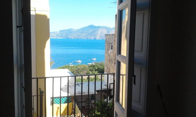 Santa Marina Salina Apartment | Appartamenti del Comandante