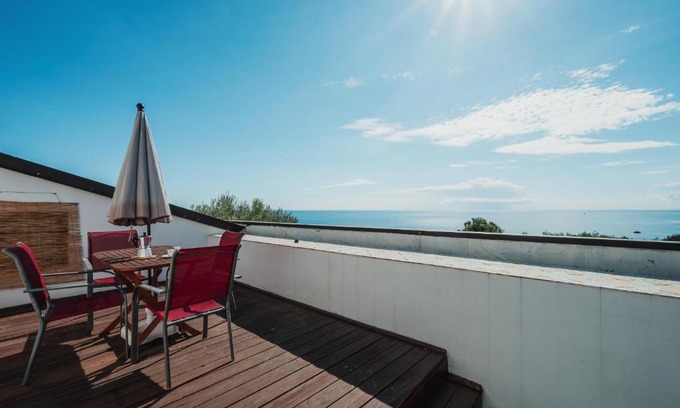 Santa Tecla Apartment | Appartamento Primavera