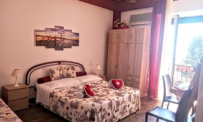 Taormina Bed & Breakfast | B&B Antonella