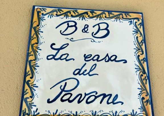 Acireale Bed & Breakfast | B&B La casa del Pavone