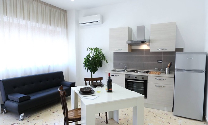 Cefalu Apartment | Balcone Giglio
