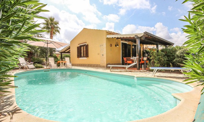 Custonaci House | Beautiful home in Custonaci (TP)