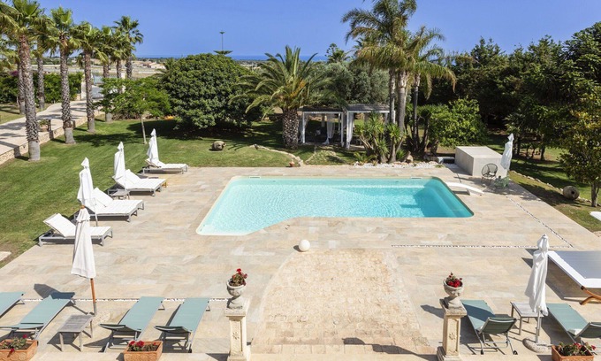 Modica Villa | Beautiful private villa for 6 guests with WIFI, private pool, A/C, TV and terrace