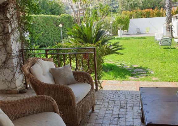 Mondello Villa | Bedda Villa Mondello