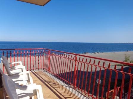 Fondachello Apartment | bellissimo appartamento fronte mare