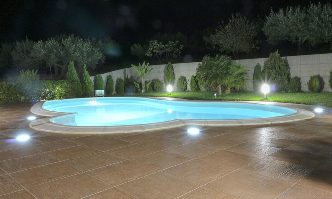 Mockarta Villa | Belvilla by OYO Villa Rita