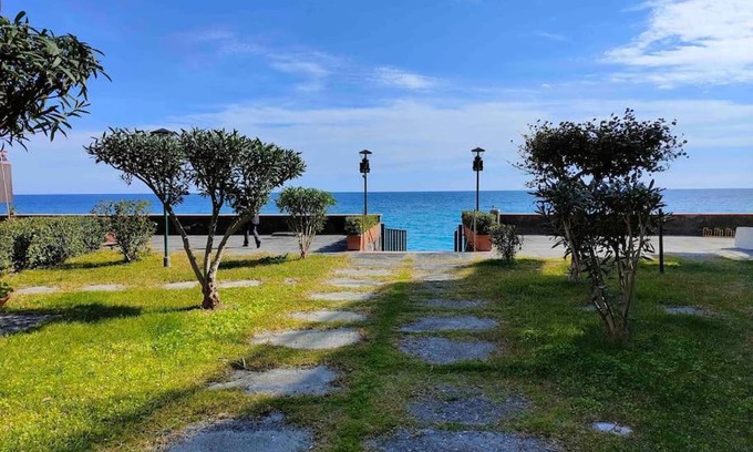 Letojanni Apartment | Blue Holiday da Carla
