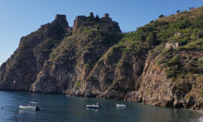 Santa Teresa di Riva Apartment | Caccia Apartment