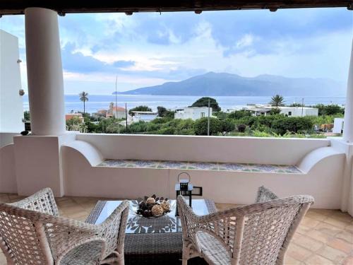 Lingua House | Casa Il Faro - vista mare, 100 mt dalla spiaggia