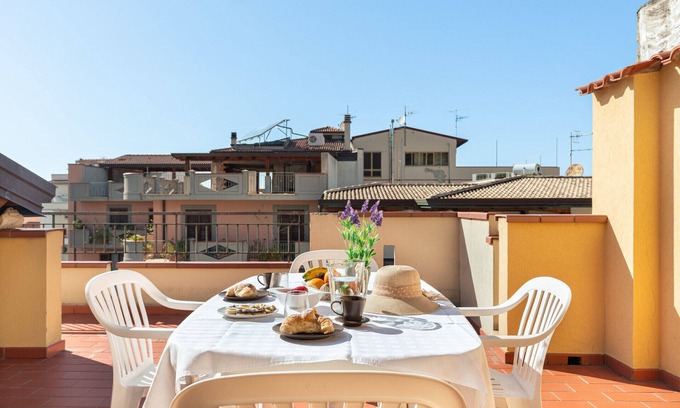 Capo d'Orlando Apartment | Cozy 1 bedroom apartment centrally located in Capo d'Orlando, Sicily