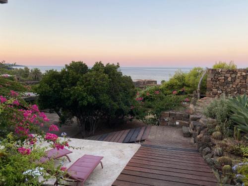 Pantelleria Villa | Dammuso Tuffo nel mare