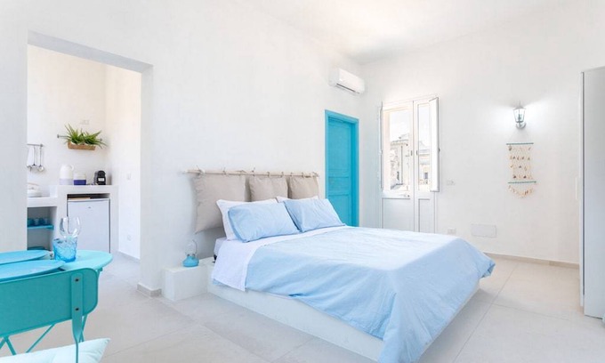 Santa Lucia Apartment | Darsena Sunset Apartment II by Wonderful Italy