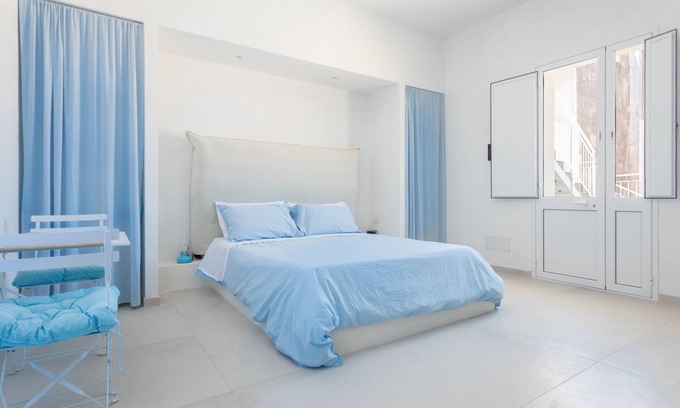 Santa Lucia Bed & Breakfast | Darsena Sunset Suite II by Wonderful Italy