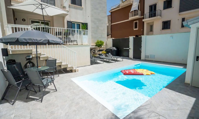 Rosolini Apartment | Diamante Scirocco Holiday House with Heated Pool