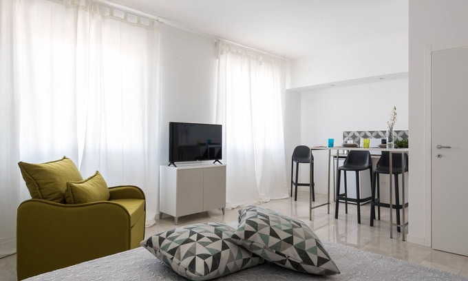 Syracuse Apartment | Dioniso Comfort Suite by Wonderful Italy