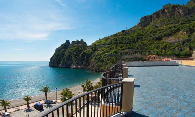Sant'Alessio Siculo Hotel | EliHotel