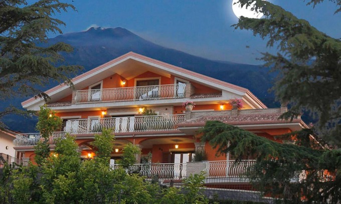 Trecastagni Apartment | Etna Royal View - Mansarda Luxury
