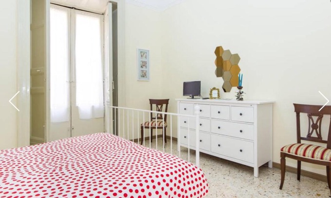 Old Town Apartment | Garibaldi House Catania