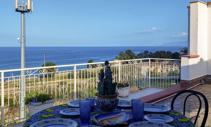 Trabia Apartment | Gorgeous apartment in Trabia with WiFi