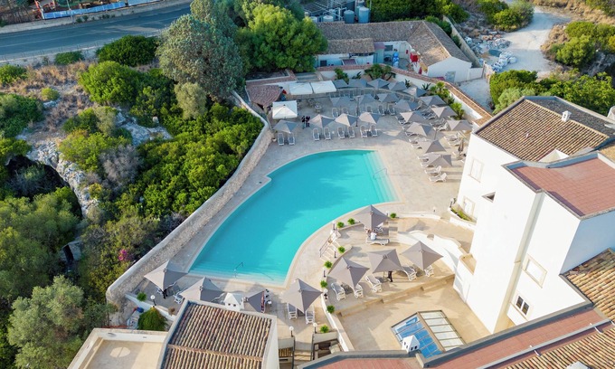 Grottasanta Hotel | Grand Hotel Villa Politi