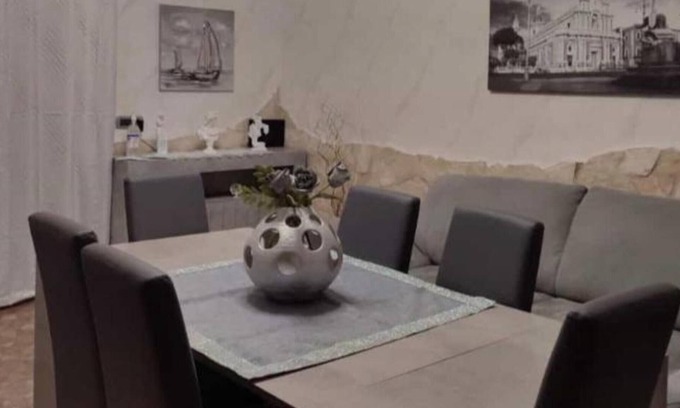 Monte Po-Nesima-San Leone-Rapisardi House | Holiday Home "Fortino House" with Mountain View, Whirlpool, A/C & Wi-Fi