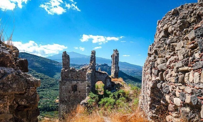 Mitogio House | Holiday home, Francavilla di Sicilia