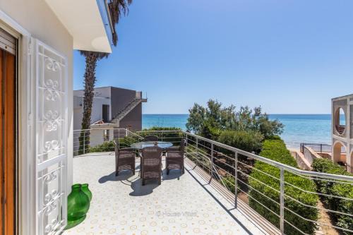 Noto Marina Villa | House&Villas - Baia delle Sirene