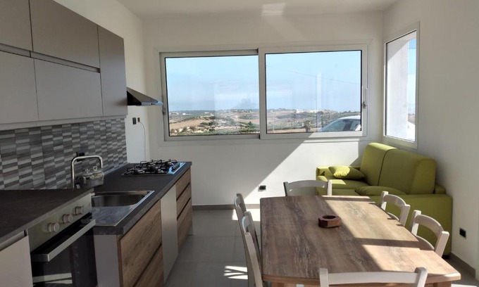 Montallegro House | LA DAMA BIANCA BOVO MARINA