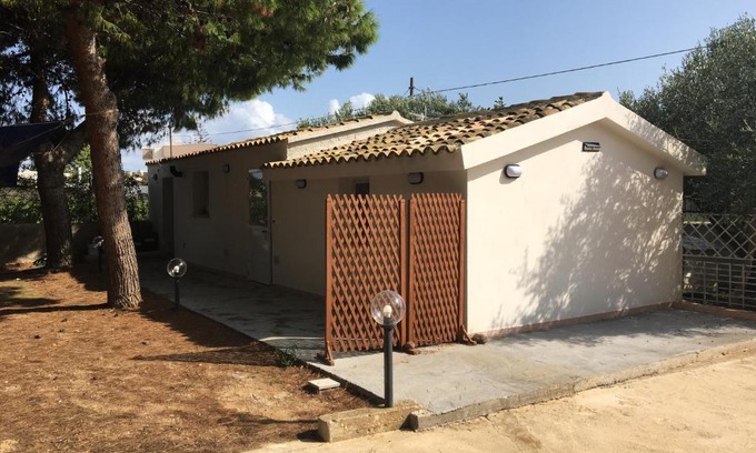 Marsala House | La Pineta dello Stagnone