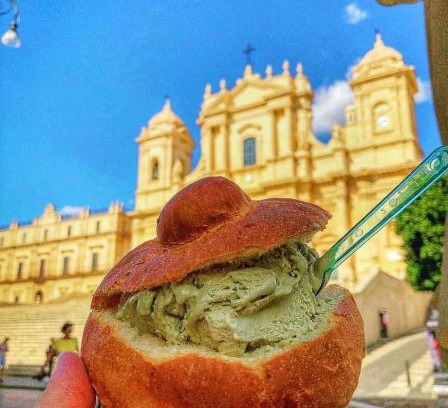 Noto House | Love Noto