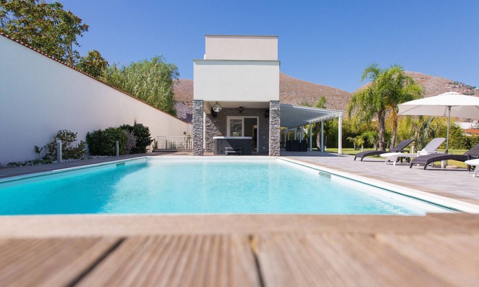 Partanna Villa | Luxury Villa SPA Mondello