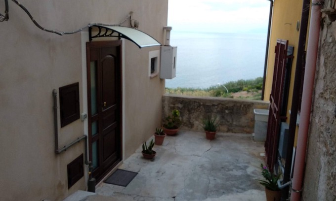 Trabia Apartment | Open Space Marianne sea view - 5 min from the castle